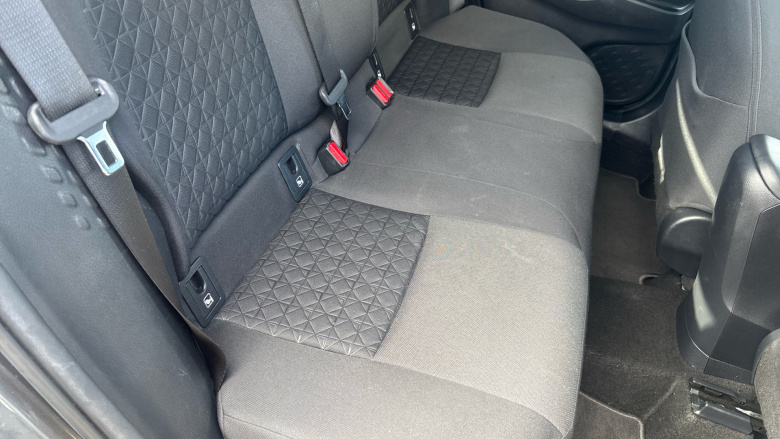 Toyota C-HR 1.8 Hybrid Design 5dr CVT Hybrid Hatchback